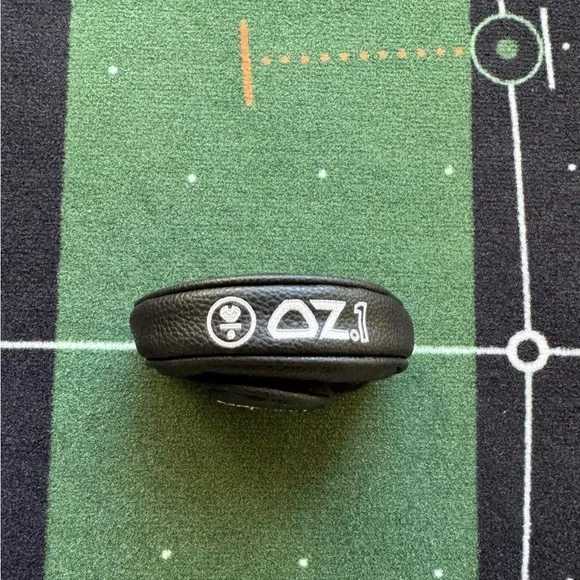 LAB OZ1 Headcover - Picture 3 of 6